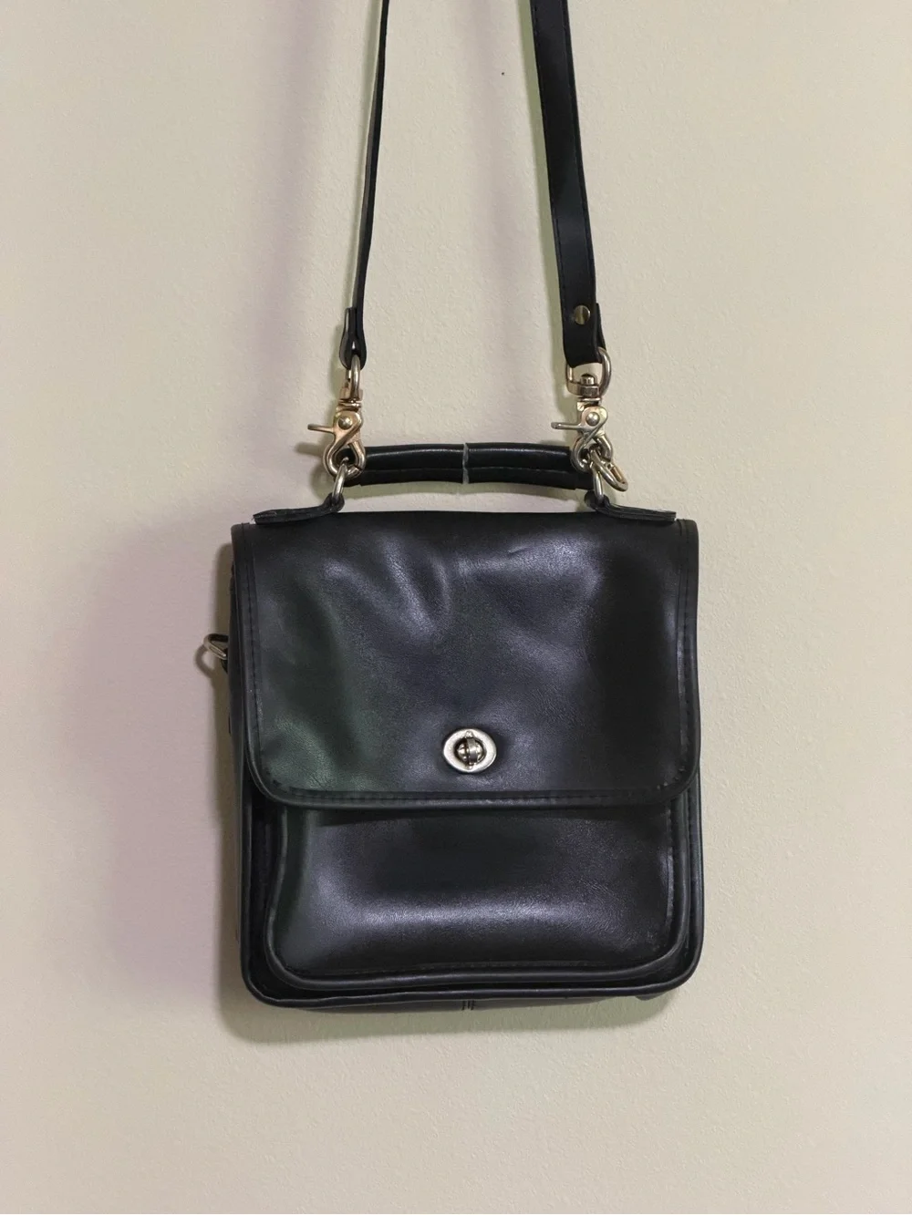 Vintage Coach Black Leather Pocket Bag - Made in the USA